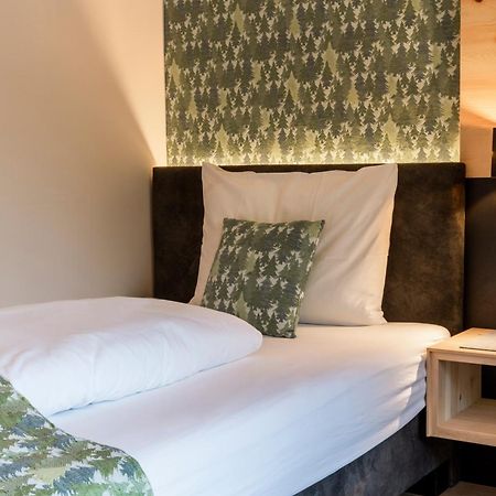 Cityhotel Goldener Adler B&B Chiusa Esterno foto