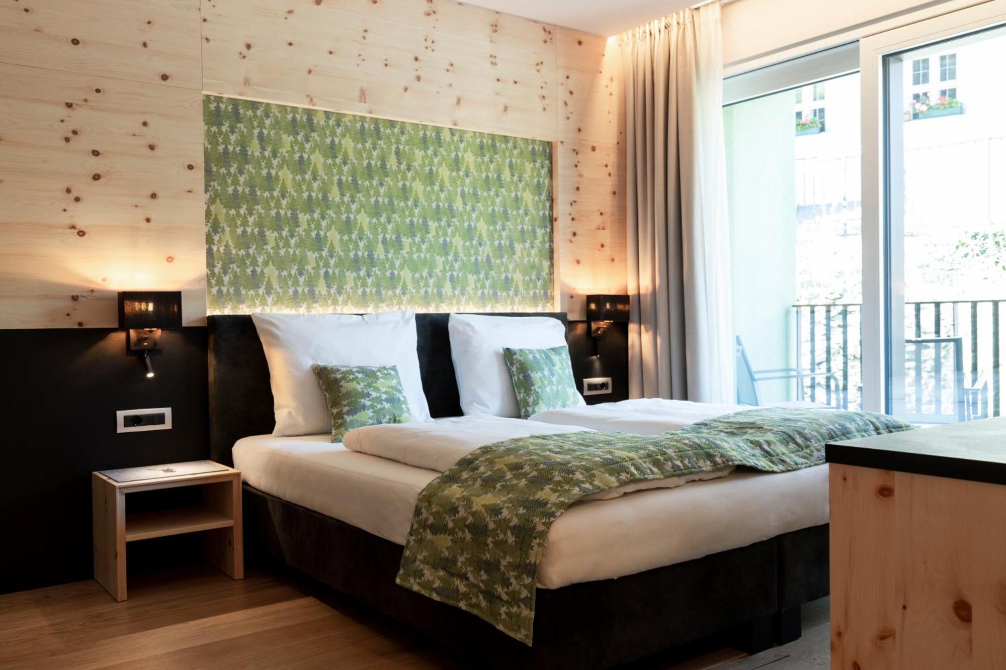 Cityhotel Goldener Adler B&B Chiusa Esterno foto