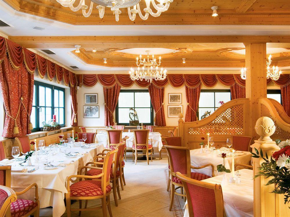 Cityhotel Goldener Adler B&B Chiusa Esterno foto